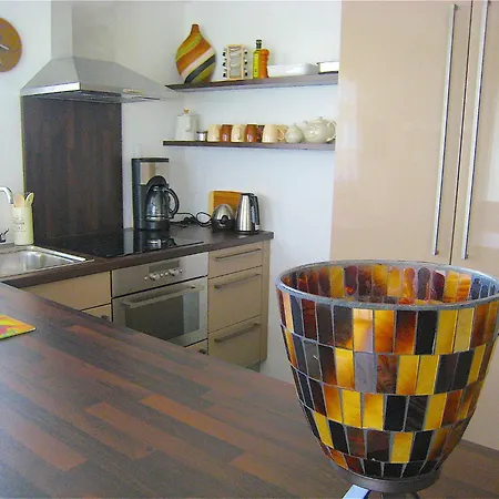 Lenny - By Alpen アパート *