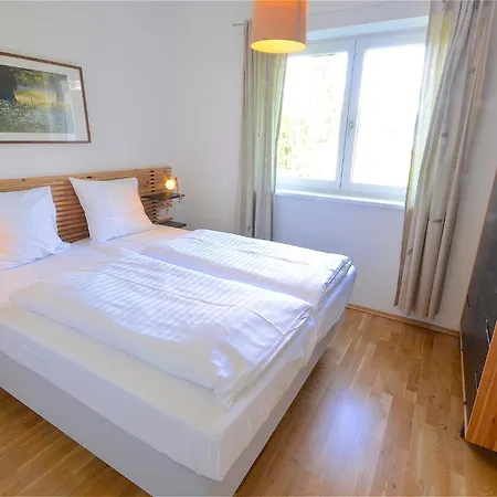 Lenny - By Alpen アパート